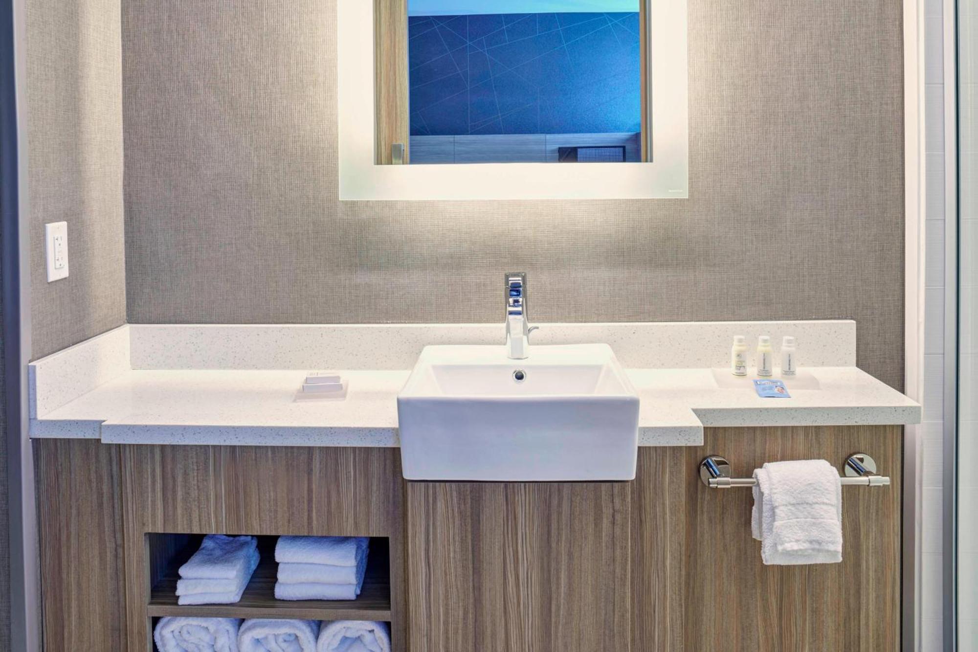 Springhill Suites By Marriott Grand Rapids West Grandville Extérieur photo