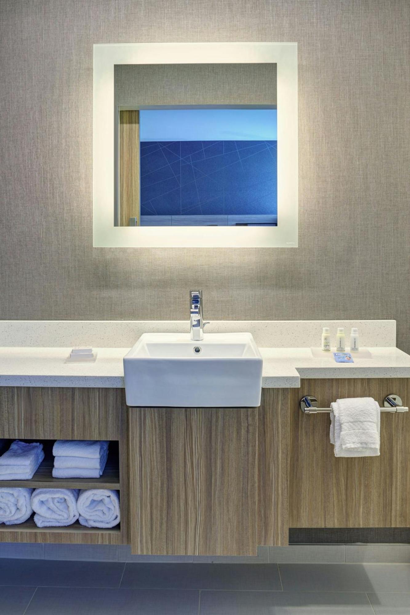 Springhill Suites By Marriott Grand Rapids West Grandville Extérieur photo